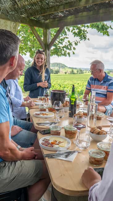 Bordeaux: Saint-Emilion and Medoc Full-Day Wine Experience - The first château and the Right Bank tasting