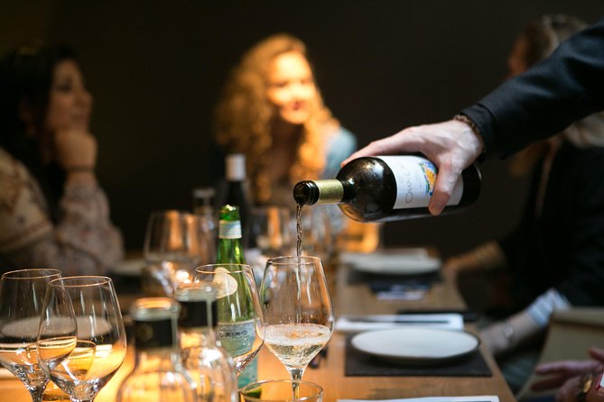 Born to Eat: Gourmet Tapas & Wine Small Group Tour in Old Barcelona - The food: plentiful, social, and not built around one signature dish