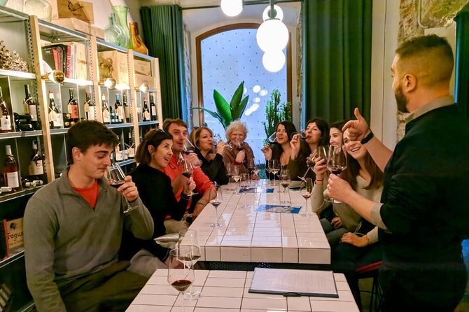Born to Eat: Gourmet Tapas & Wine Small Group Tour in Old Barcelona - The opening aperitif and the local drinking culture
