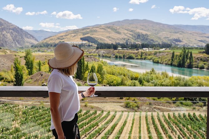 Boutique Wine Tour - visit Central Otago, 4 Wineries & Lunch - Why Central Otago works so well for a wine day
