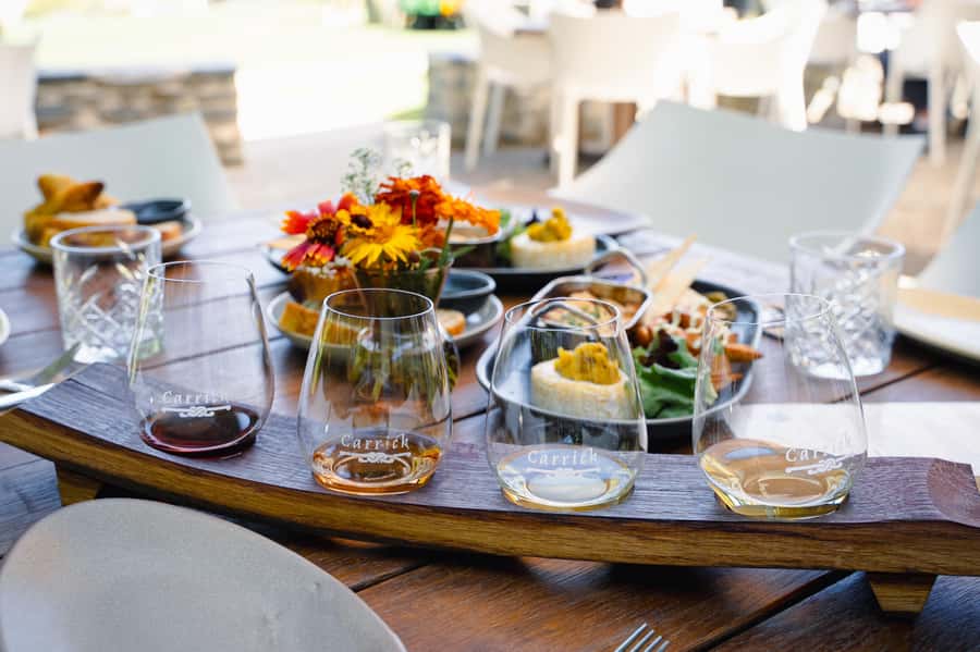 Boutique Winery Half-Day Tour & Vineyard Platter-Style Lunch - Old Cromwell Town and the region’s early story