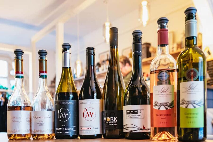 Budapest: Hungarian Wine Tasting with 8 Wines and Tapas - Furmint, kadarka, and the Bull’s Blood tradition