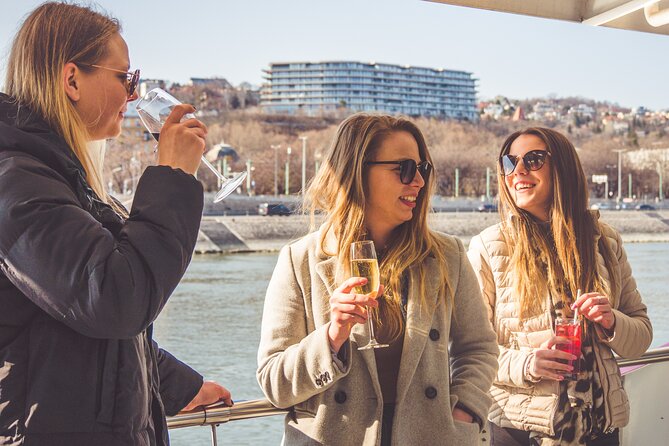 Budapest Unlimited Prosecco and Wine Cruise Day or Sunset Option - What unlimited drinks really means