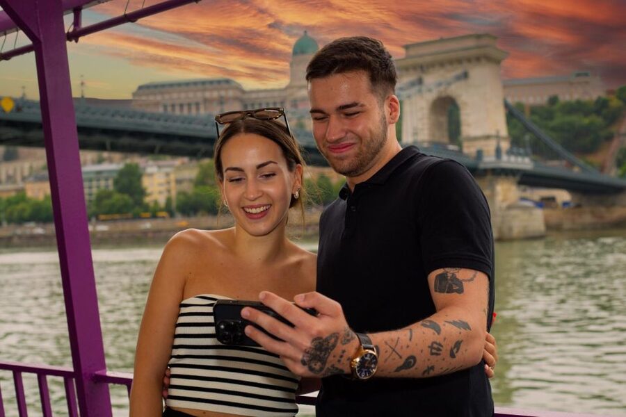 Budapest: Unlimited Prosecco and Wine Sightseeing Cruise - Parliament Building from the Danube