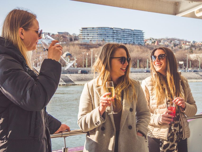 Budapest: Unlimited Prosecco and Wine Sightseeing Cruise - Gellért Hill Cave and the southern views