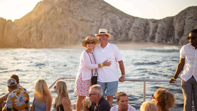 Cabo San Lucas: 2 Hour Sunset Cruise with Food and Wine - Why this sunset cruise works so well