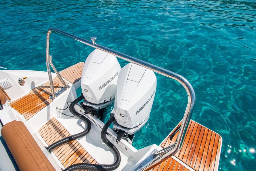 Cagliari: Luxury Motorboat Tour with 3 Swim Stops & Wine - Picking the best departure time