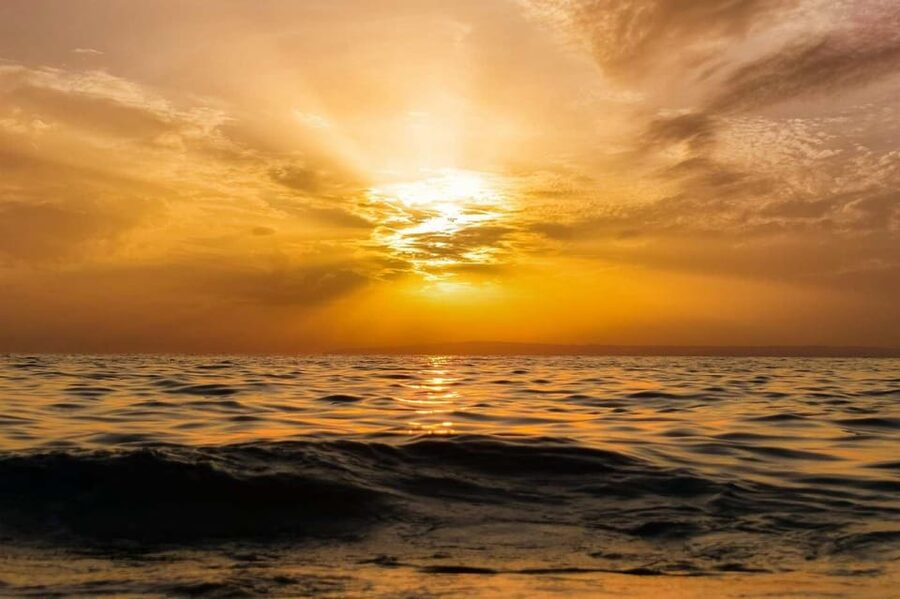 Calpe: Sunset Cruise with Sparkling Wine - Leaving Puerto Calpe as the afternoon fades