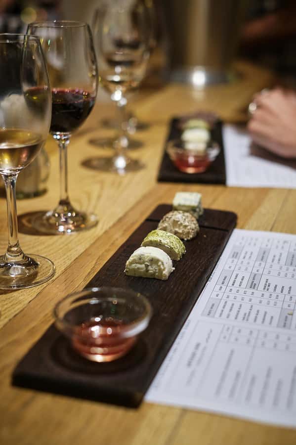 Cape Town: Full-Day Winelands Tour with Wine Tastings & Food - Stellenbosch and the story of Pinotage