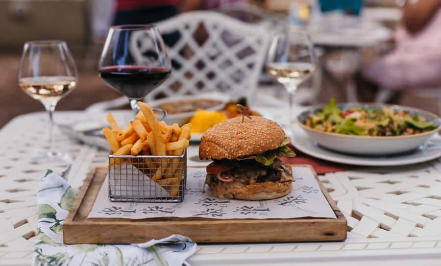 Cape Town: Full-Day Winelands Tour with Wine Tastings & Food - What the guides add to the day