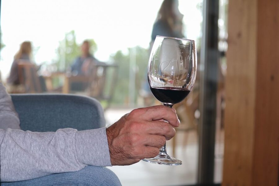 Carvoeiro/Portimão/Alvor: Wine Tour w/ Tasting, Tapas, Music - At a glance
