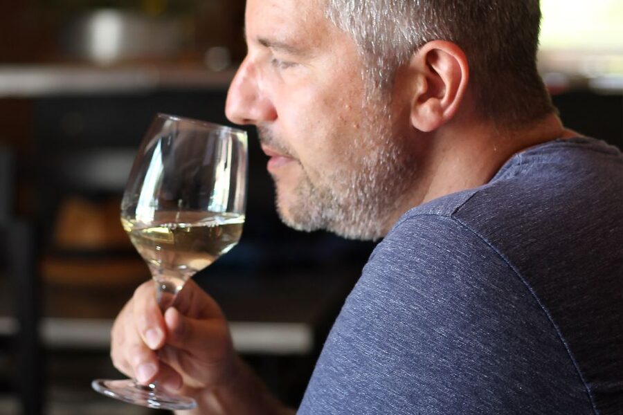 Carvoeiro/Portimão/Alvor: Wine Tour w/ Tasting, Tapas, Music - Practical details before you book