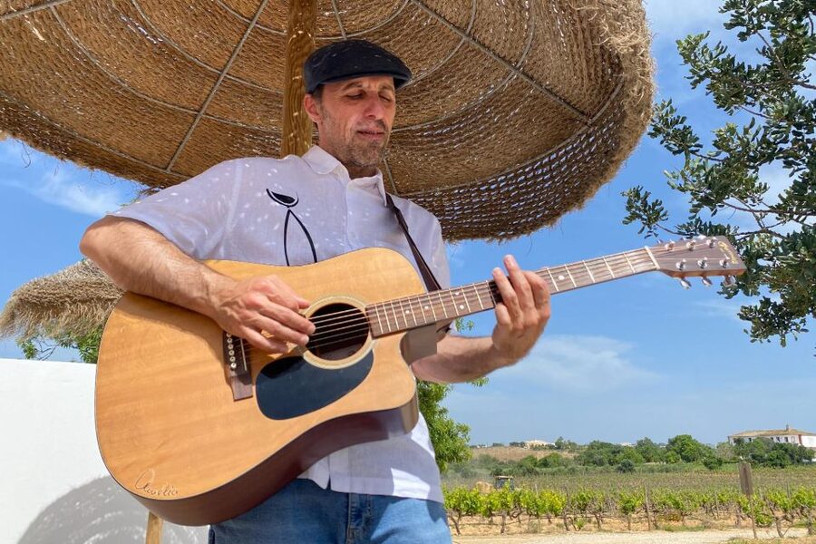 Carvoeiro/Portimão/Alvor: Wine Tour w/ Tasting, Tapas, Music - Shared tour or private booking?