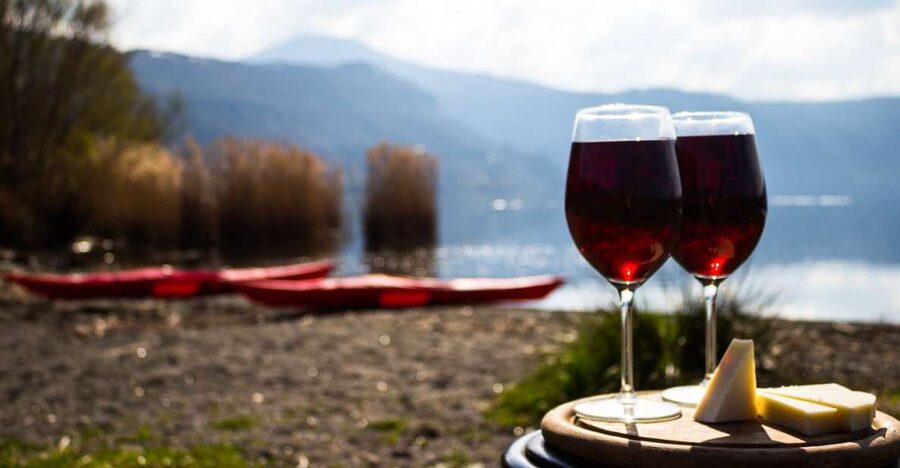 Castel Gandolfo: Kayak Food and Wine Tour - The opening kayak lesson and first paddle