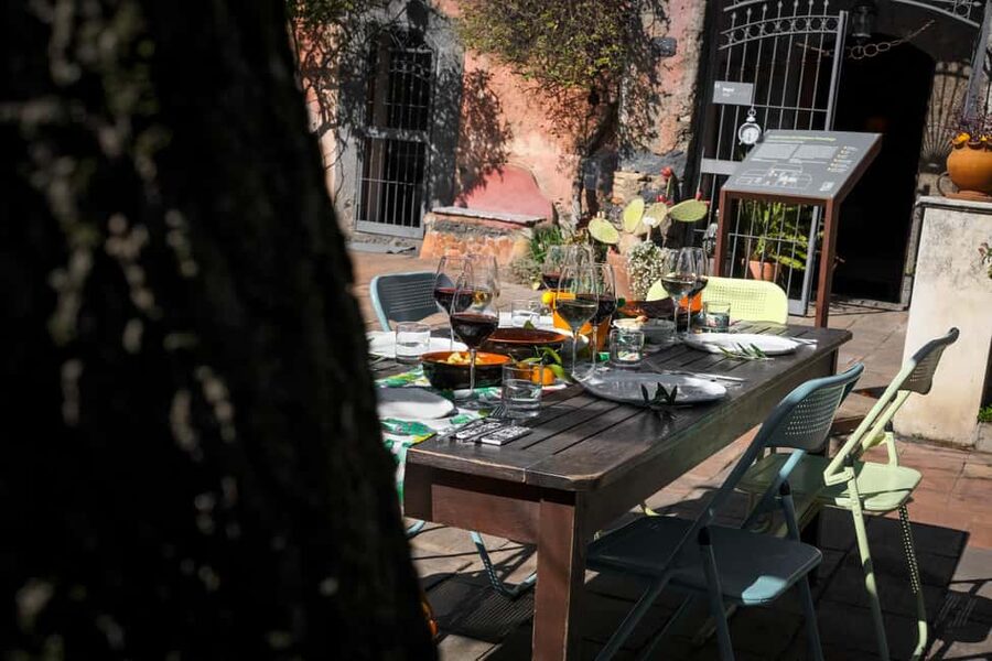 Catania: Etna Urban Winery Sicilian Lunch with Wine Tasting - Four wines that show Etna from different angles