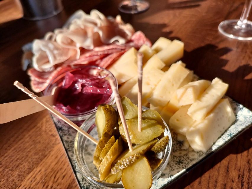 Cavaion: Lake Garda Wine & Food Tasting with Vineyard Tour - The shop and what you can take home