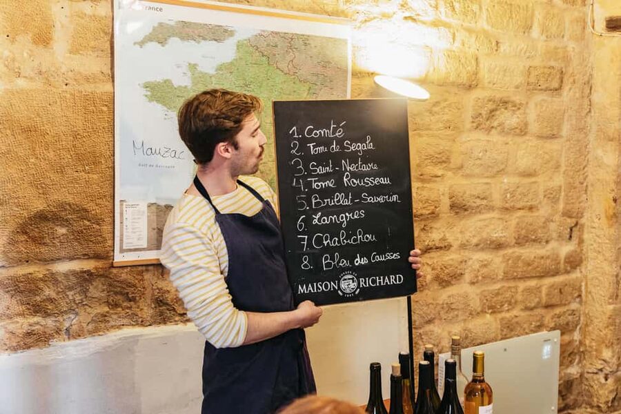 Cheese & Wine Tasting in Montmartre with Local Cheesemonger - Who should book this tasting?