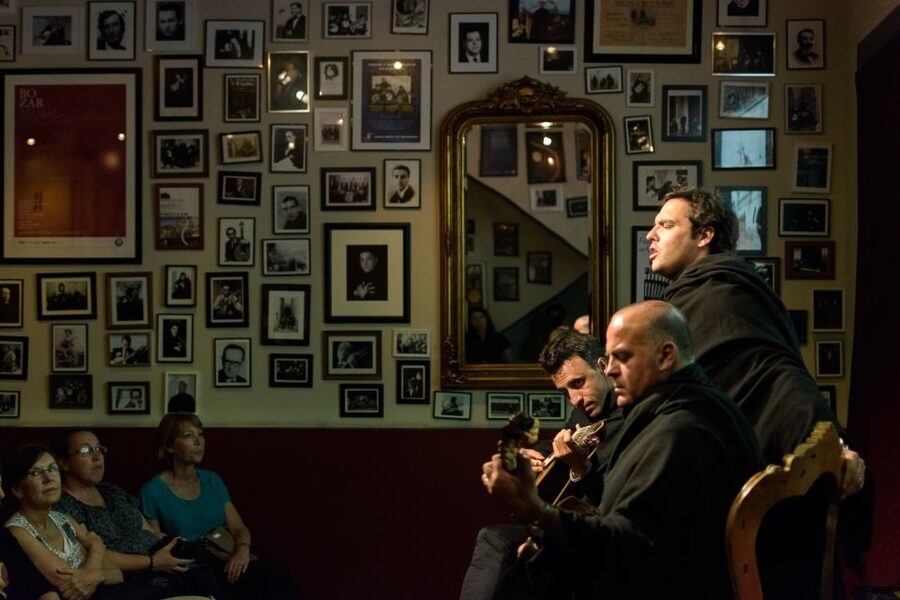 Coimbra: Live Fado Show with Glass of Port Wine - Arriving at Casa Fado ao Centro