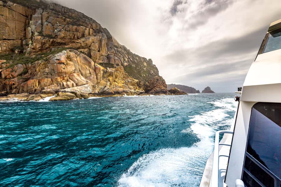 Coles Bay: Wineglass Bay Adults-Only Cruise with Lunch - Booking details that matter