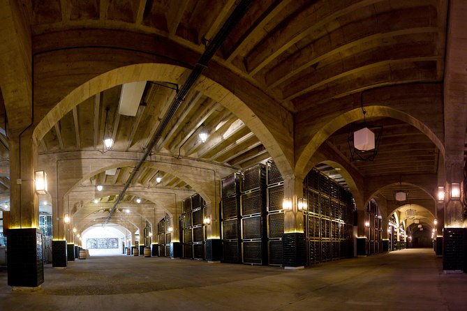 Complete winery experience: visit, tasting and traditional food - The traditional Riojan meal