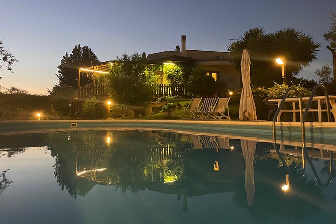 Cooking class, dinner and wine tasting near Lecce - Aperitif by the pool or fireplace