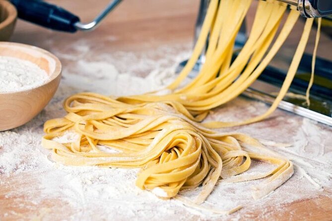 Cooking Class : Fresh pasta and TIRAMISÙ with Lake Garda wines - Starting with pasta dough and Italian basics