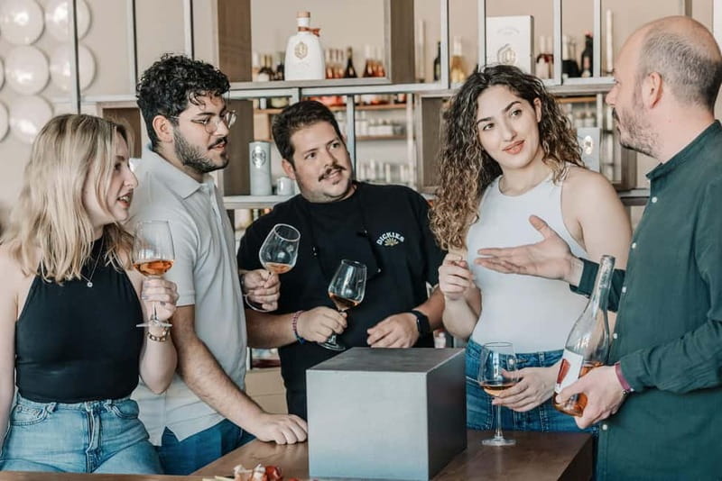 Corfu: Wine Tasting with 5 native grape varieties. - The one-hour pace and what you will do