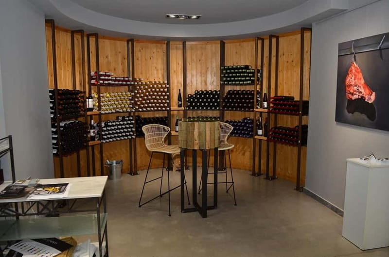 Crete: 2 Wineries Private Tour with Wine Tasting & Lunch - Why this tour gives you more than a winery visit