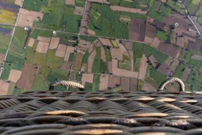 Hot-Air Balloon Flight with Breakfast and Wine