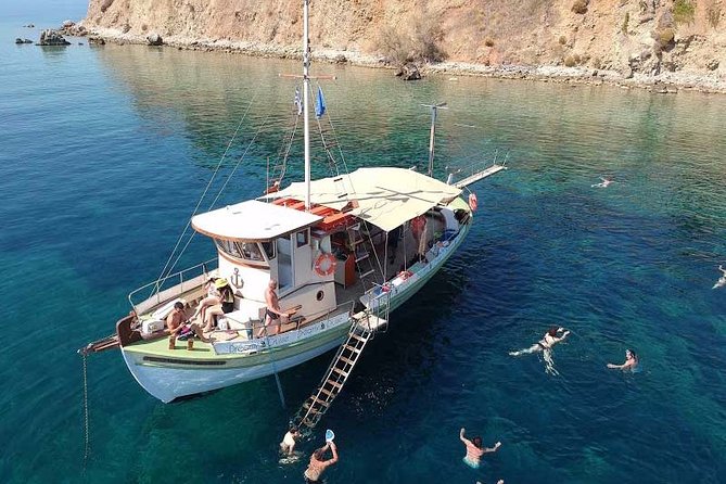 Cruise to White Rocks & Xi Beach with lunch and wine - Lunch, wine, and the social side of the boat