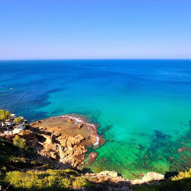 Denia: Cova tallada Catamaran Trip w/ Mussel Tasting & Wine - What this one-hour cruise actually offers
