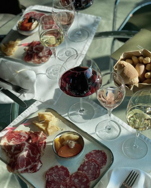 Desenzano: Lugana Wine-Tasting and Vineyard Tour - Cold cuts, cheeses, and the question of pairing