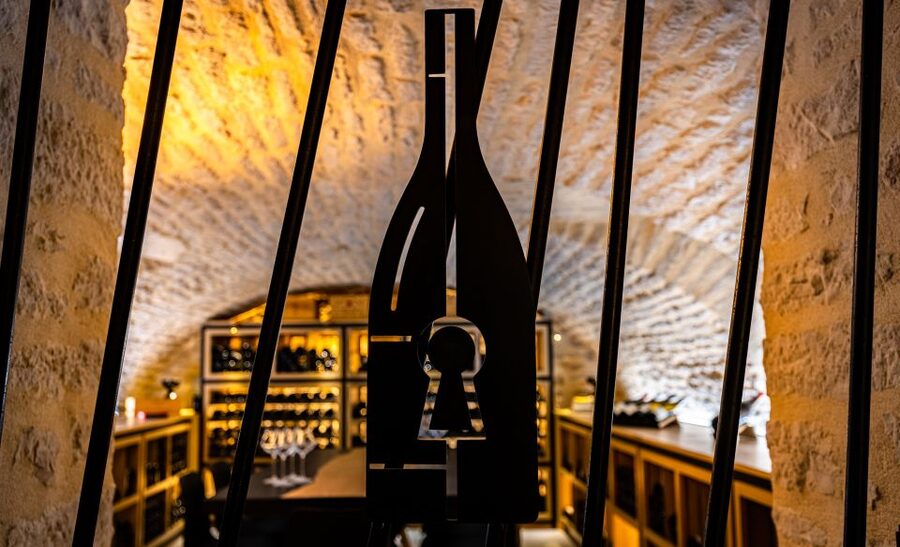 Dijon: La Cave du Palais Burgundy Wine Tasting Experience - Entering La Cave du Palais in central Dijon