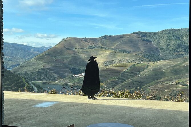 Douro Valley Half-Day Tour with Winery and Lunch From Porto - Valença do Douro and the 30-minute viewpoint stop