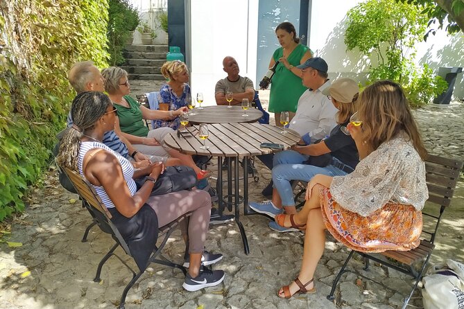 Douro Valley Prime Tour: Wine Tastings, Boat & Lunch from Porto - What the small group changes