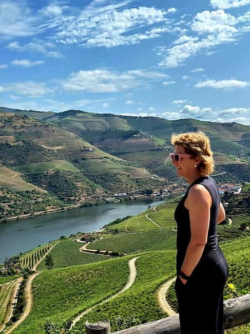 Douro Valley: Small-Group Tour, Winery's Lunch, Private Boat - Viewpoints that explain the Douro