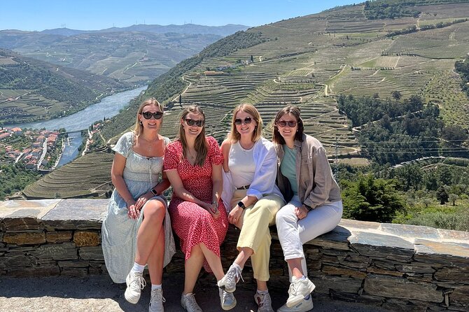 Douro Valley Tour - 3 Wine tastings, Lunch & river Cruise - 8:00 a.m. departure from central Porto