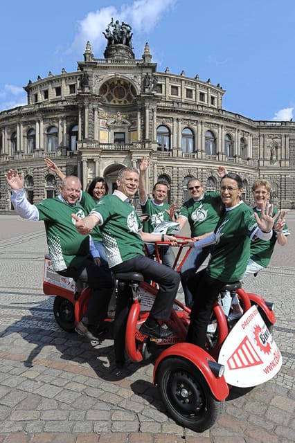 Dresden Bike Tour with Wine Tasting - Albrechtsberg Palace and the vineyard pause
