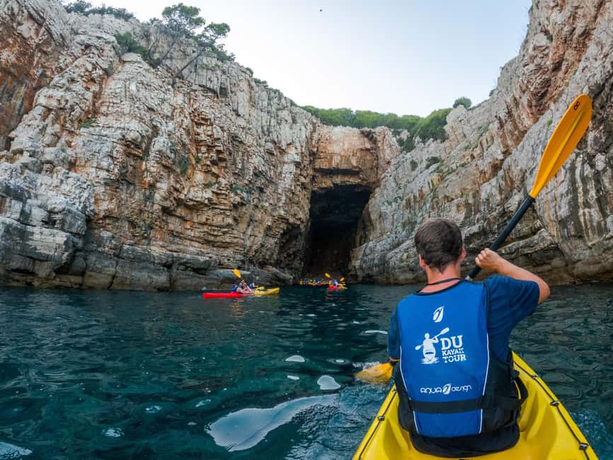 Dubrovnik: Guided Sunset Sea Kayaking Tour with Wine - Who will enjoy this Dubrovnik kayak tour?