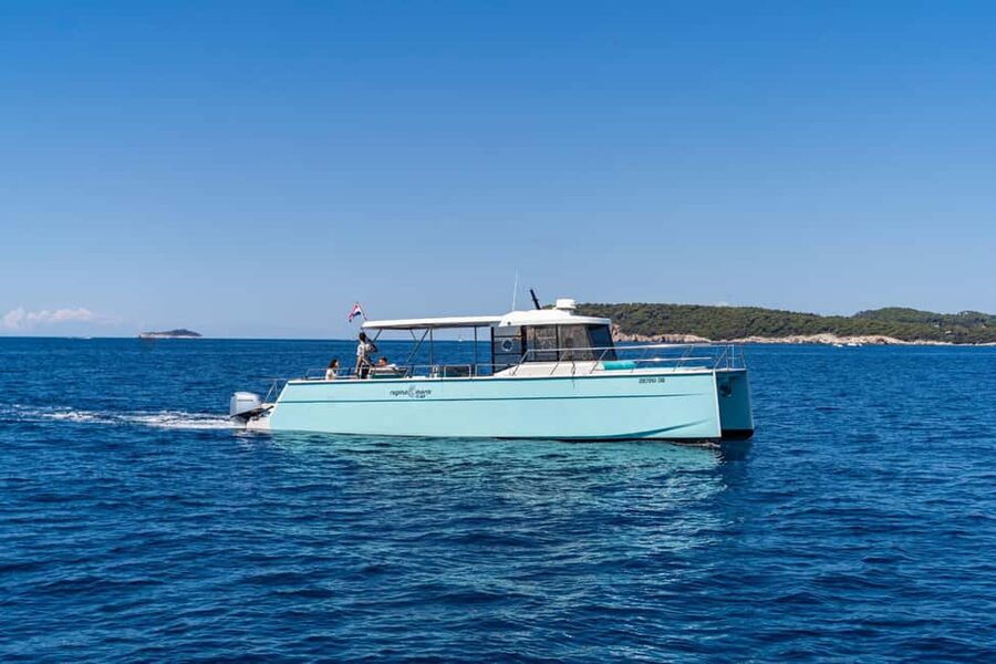 Dubrovnik: Sunset Catamaran Cruise with Sparkling Wine - Why this short cruise works well in Dubrovnik
