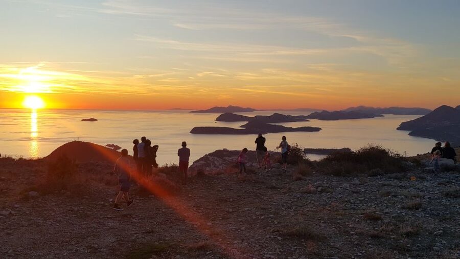 Dubrovnik: Sunset Panorama Tour with Glass of Wine - The short, spring-fed Ombla River