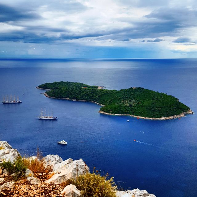 Dubrovnik: Sunset Panorama Tour with Glass of Wine - Croatian wine with a view, not a bar