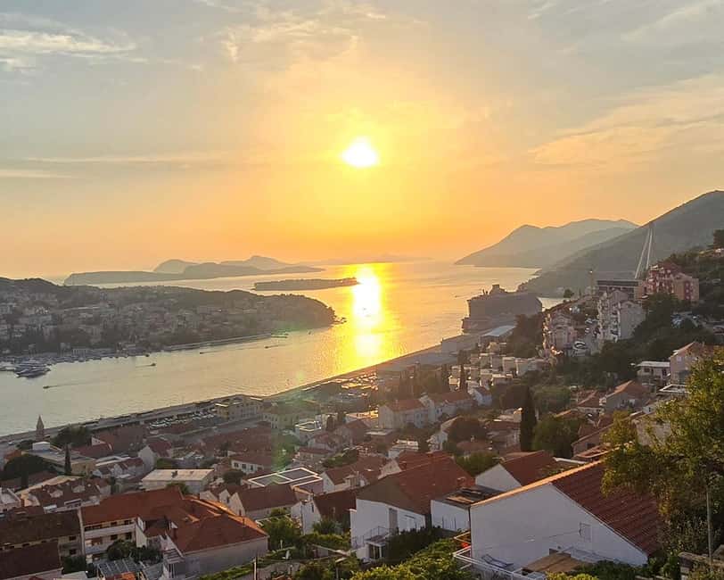 Dubrovnik Sunset Tour with Scenic Views and Local Wine - The guide makes the difference
