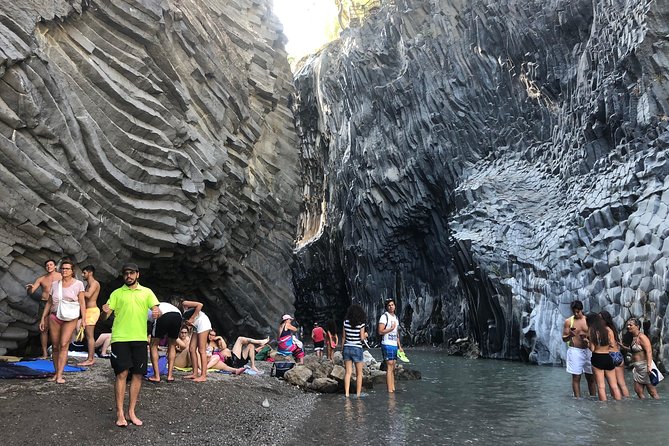 Etna, Wine and Alcantara Tour - From Taormina - The lava cave and the value of proper equipment