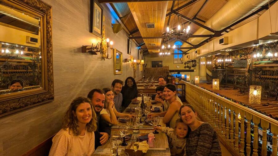 Faro City Portuguese Wine Tasting and Tapas Guided Tour - What the guide adds to the evening