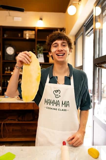 Florence: Authentic Pizza & Gelato Experience+Unlimited Wine - What the Florence pizza and gelato class is really like