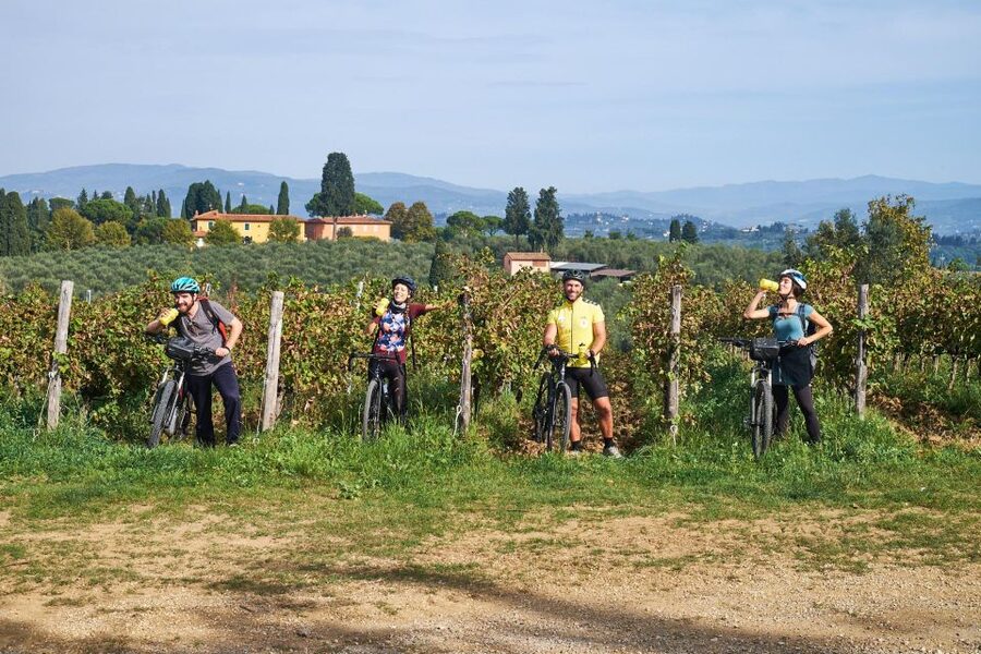 Florence: Chianti E-Bike Tour with Tuscan Lunch & Winery - Practical details that make the day easier