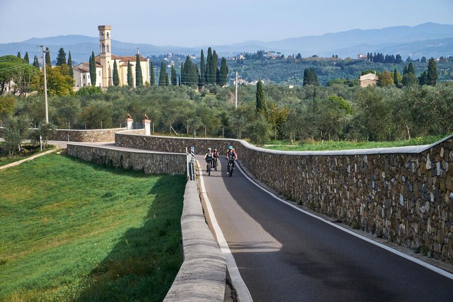 Florence: Chianti E-Bike Tour with Tuscan Lunch & Winery - The e-bike makes Tuscany possible