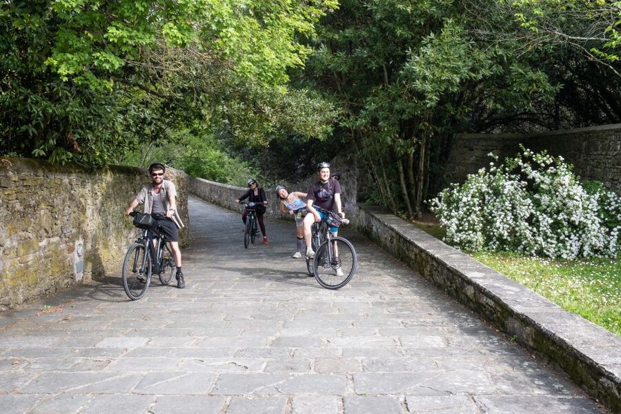 Florence: Chianti Hills Bike Tour with Farm Lunch & Wine - The ride back is easier, but not effortless