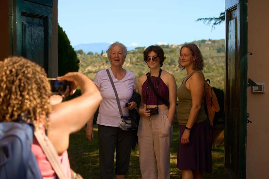 Florence: Great Chianti Wine and Olive Oil Trail with Lunch - Leaving Florence for the Chianti hills